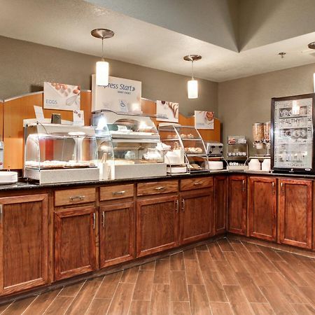 Holiday Inn Express Marshfield - Springfield Area By Ihg Екстериор снимка