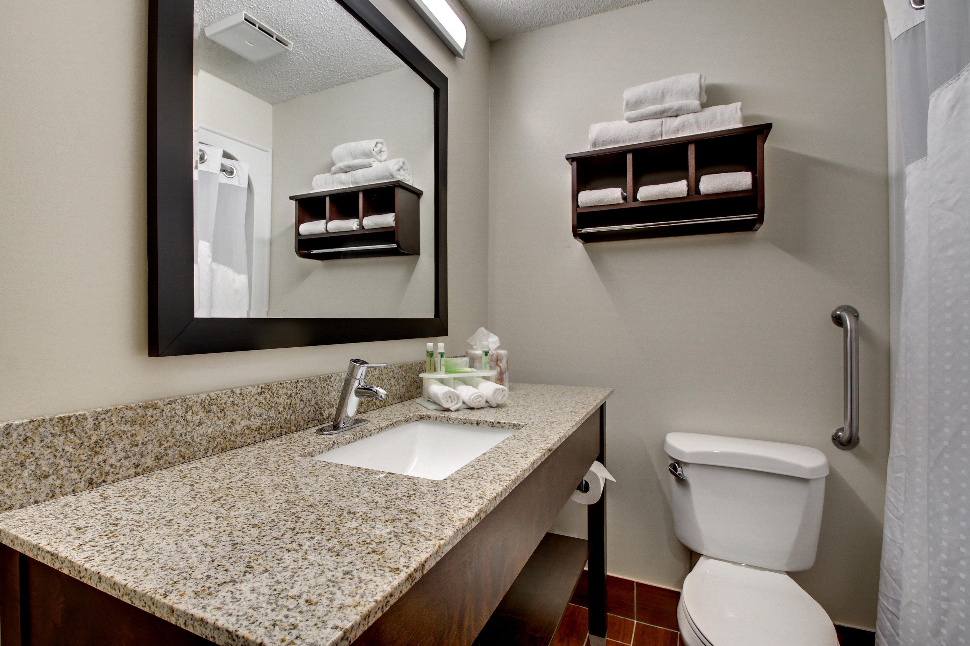 Holiday Inn Express Marshfield - Springfield Area By Ihg Екстериор снимка