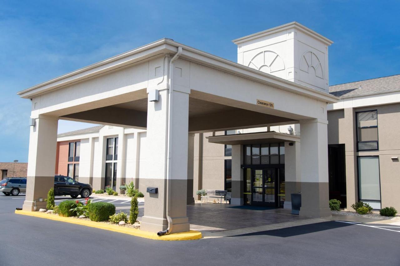 Holiday Inn Express Marshfield - Springfield Area By Ihg Екстериор снимка