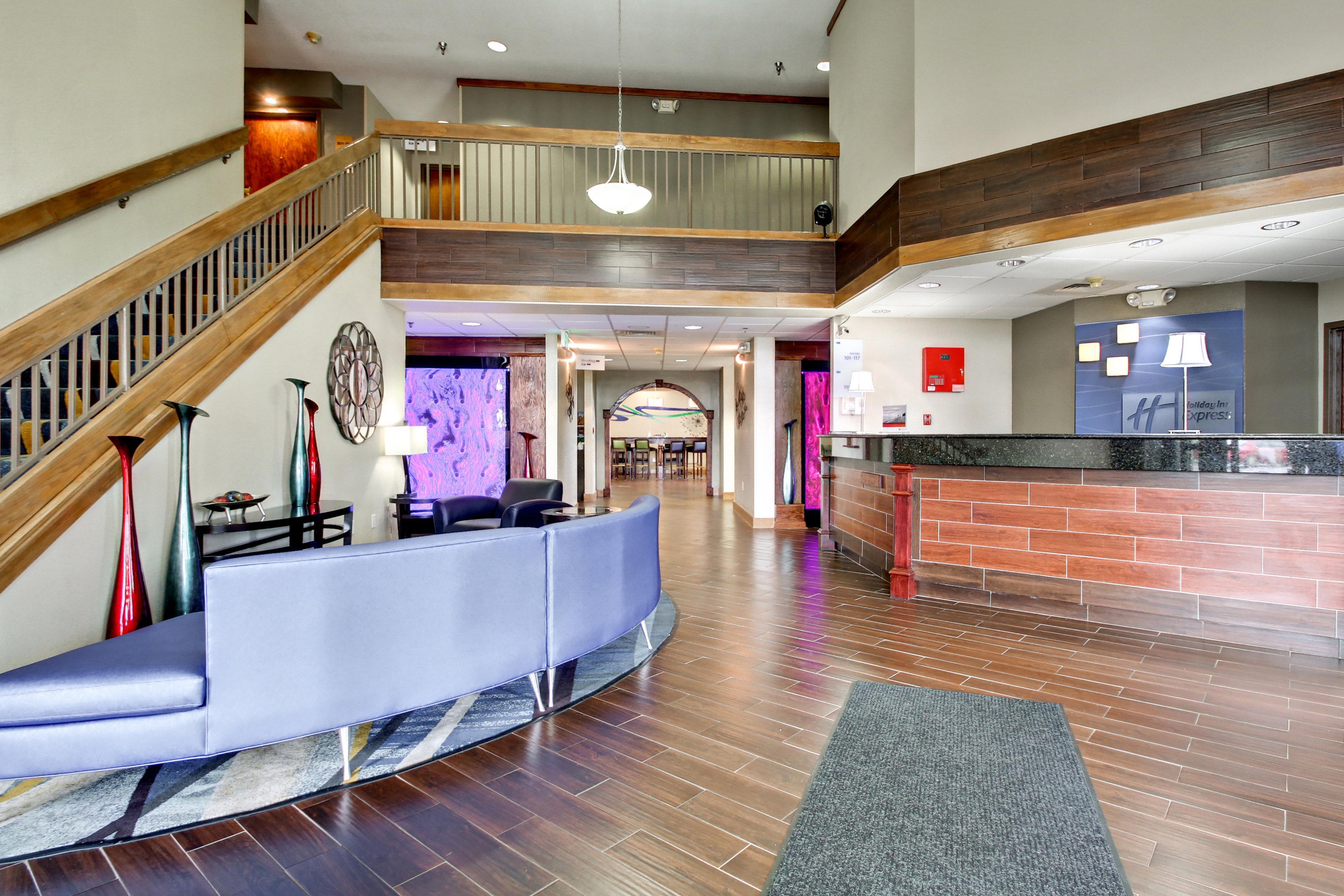 Holiday Inn Express Marshfield - Springfield Area By Ihg Екстериор снимка
